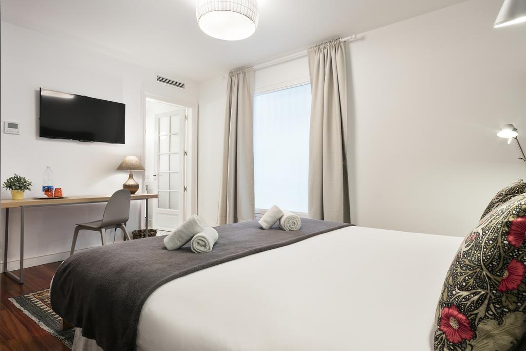 Apartament Milton House Gran Via Barcelona Zewnętrze zdjęcie